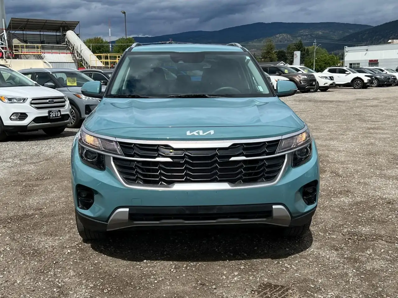 Kia Seltos photo Kia Seltos