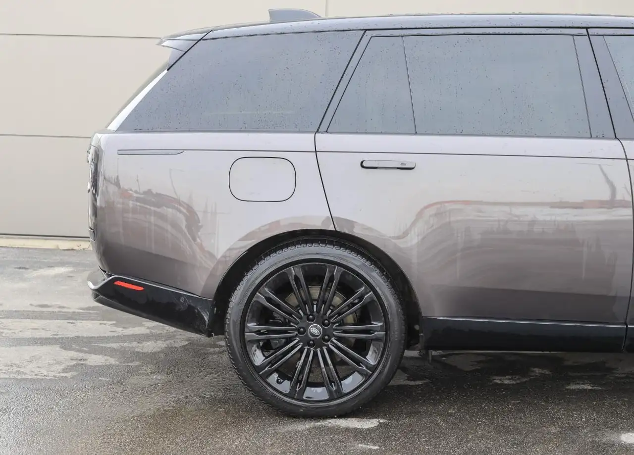 Land Rover Range Rover photo Land Rover Range Rover