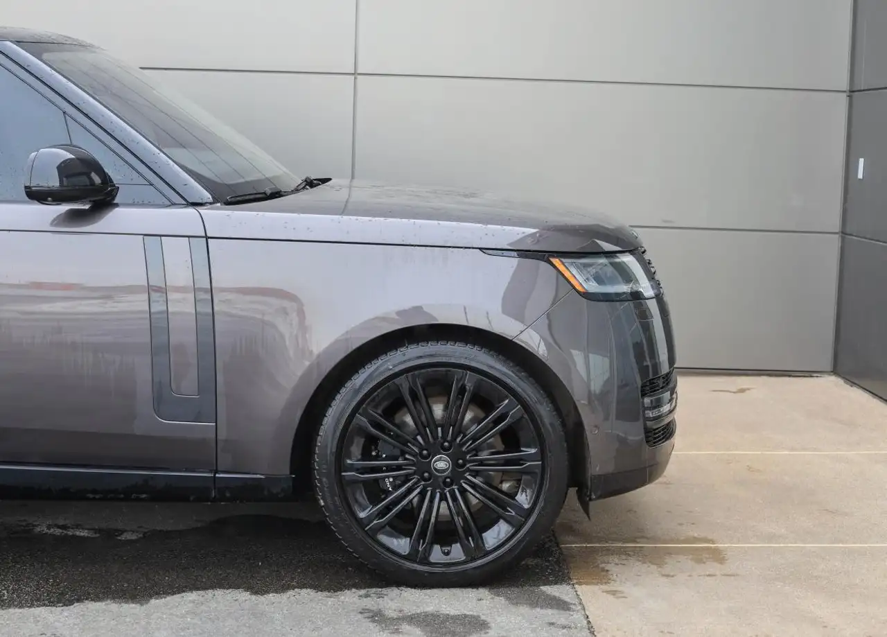 Land Rover Range Rover photo Land Rover Range Rover
