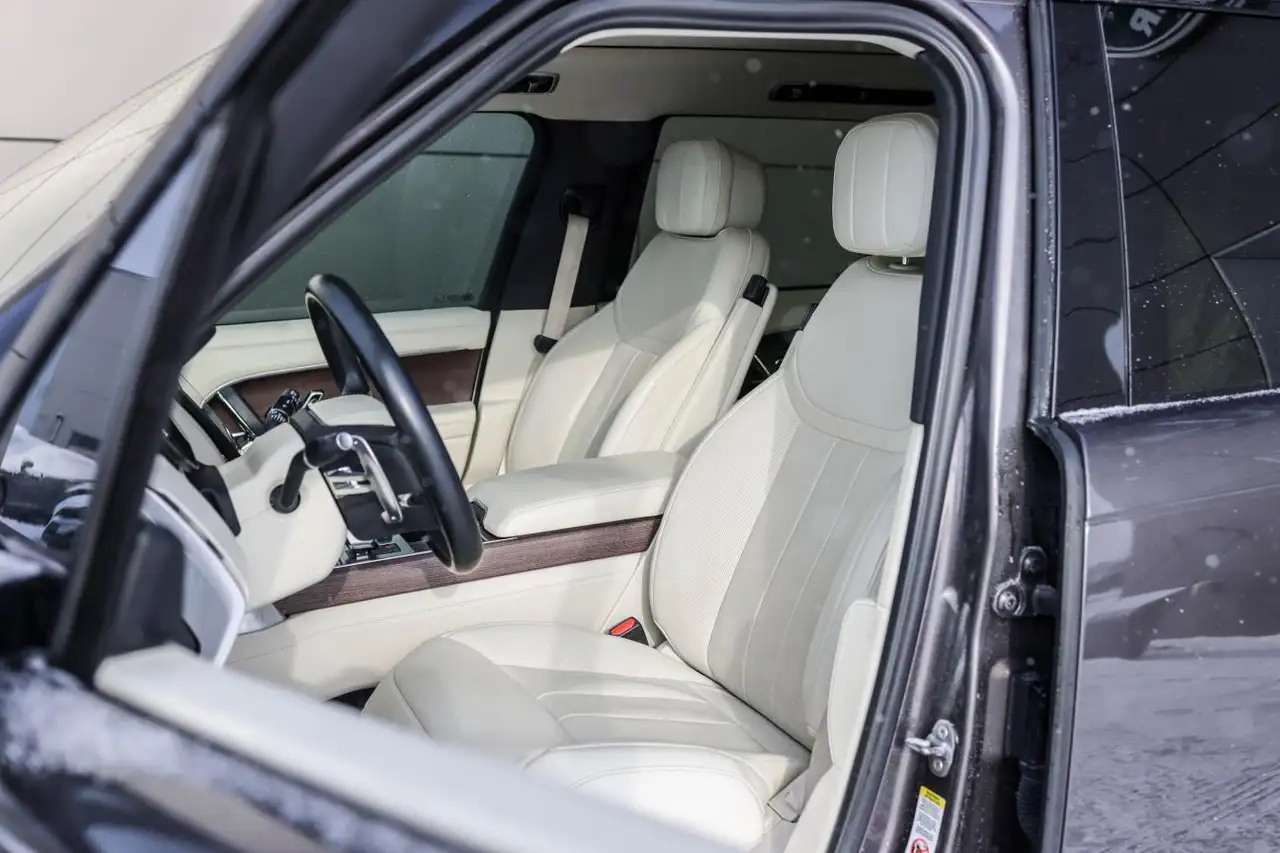 Land Rover Range Rover photo Land Rover Range Rover
