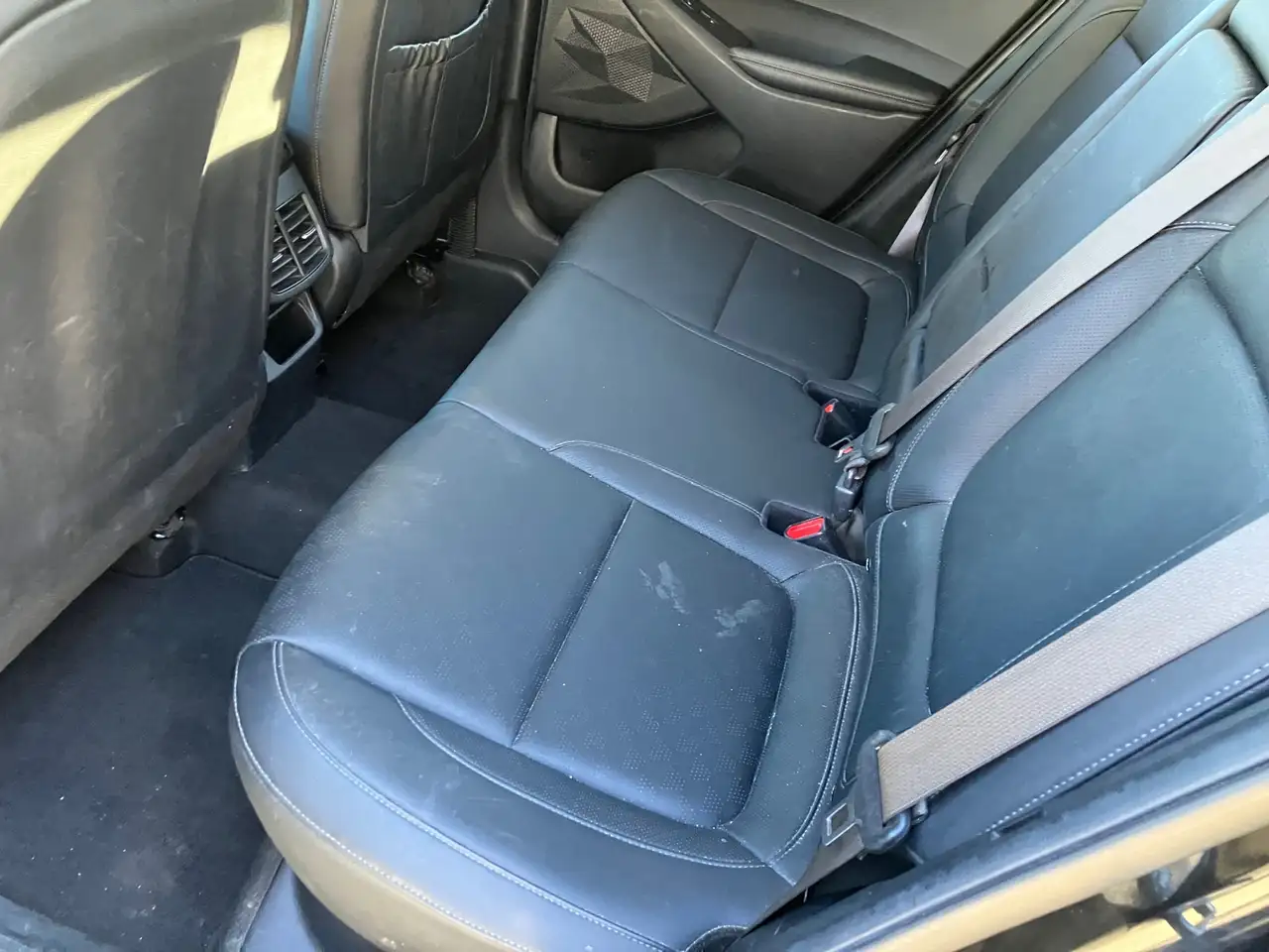 Kia Seltos снимка Kia Seltos