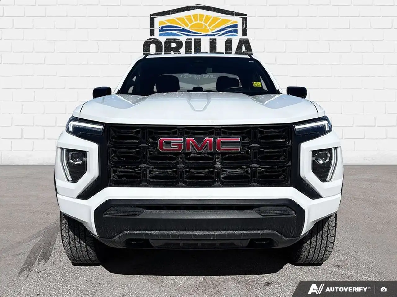 GMC Canyon снимка GMC Canyon