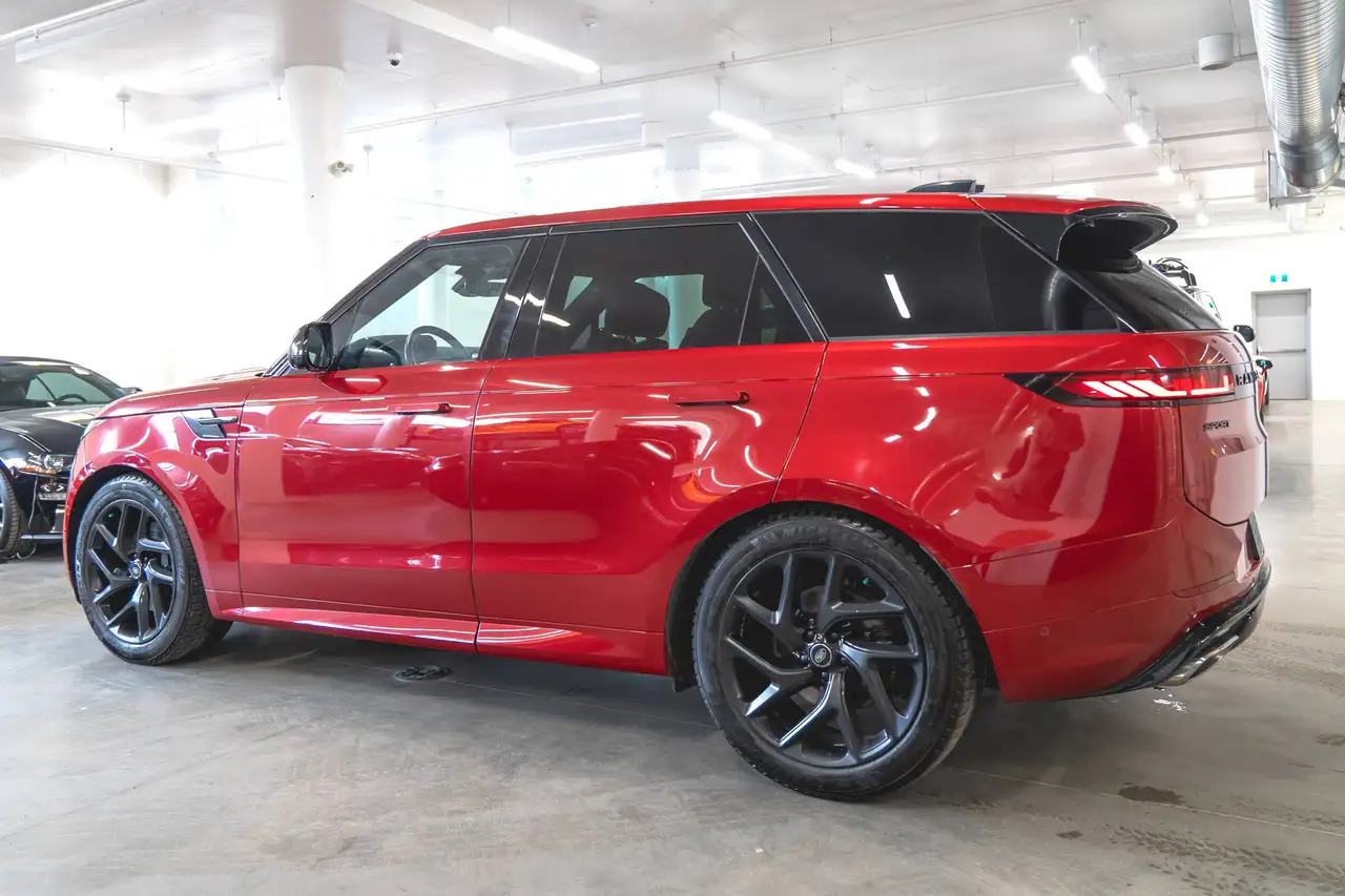 Land Rover Range Rover Sport photo Land Rover Range Rover Sport