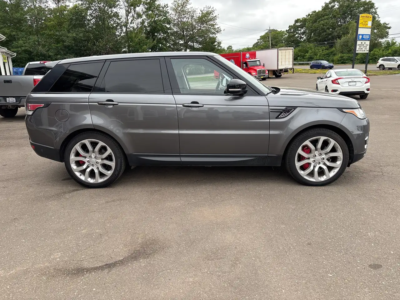 Land Rover Range Rover Sport снимка Land Rover Range Rover Sport