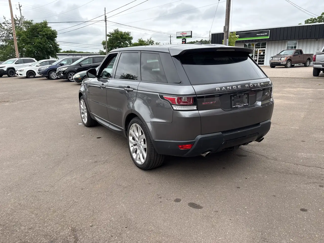 Land Rover Range Rover Sport снимка Land Rover Range Rover Sport