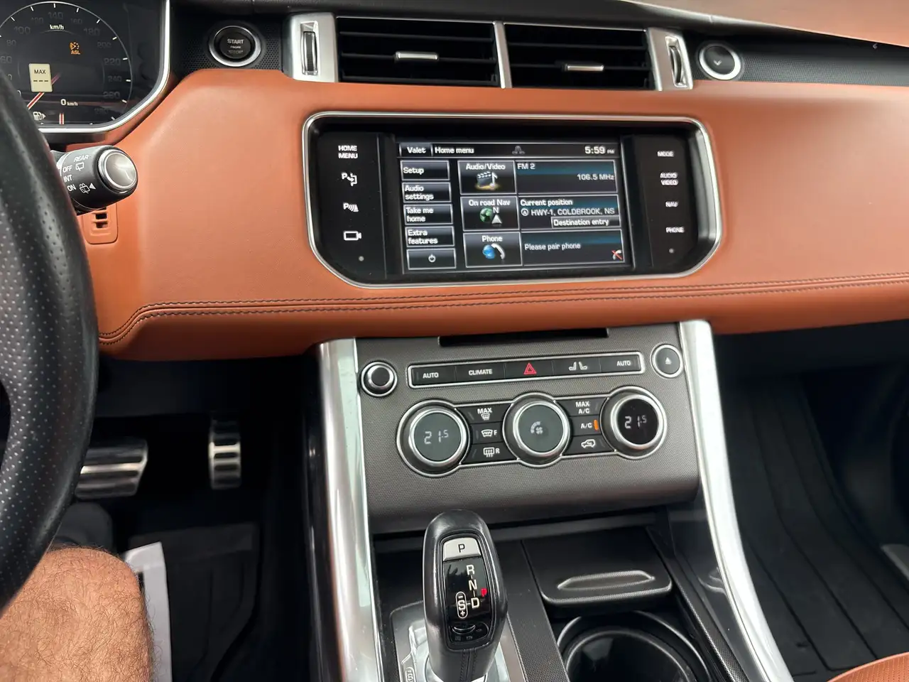 Land Rover Range Rover Sport снимка Land Rover Range Rover Sport