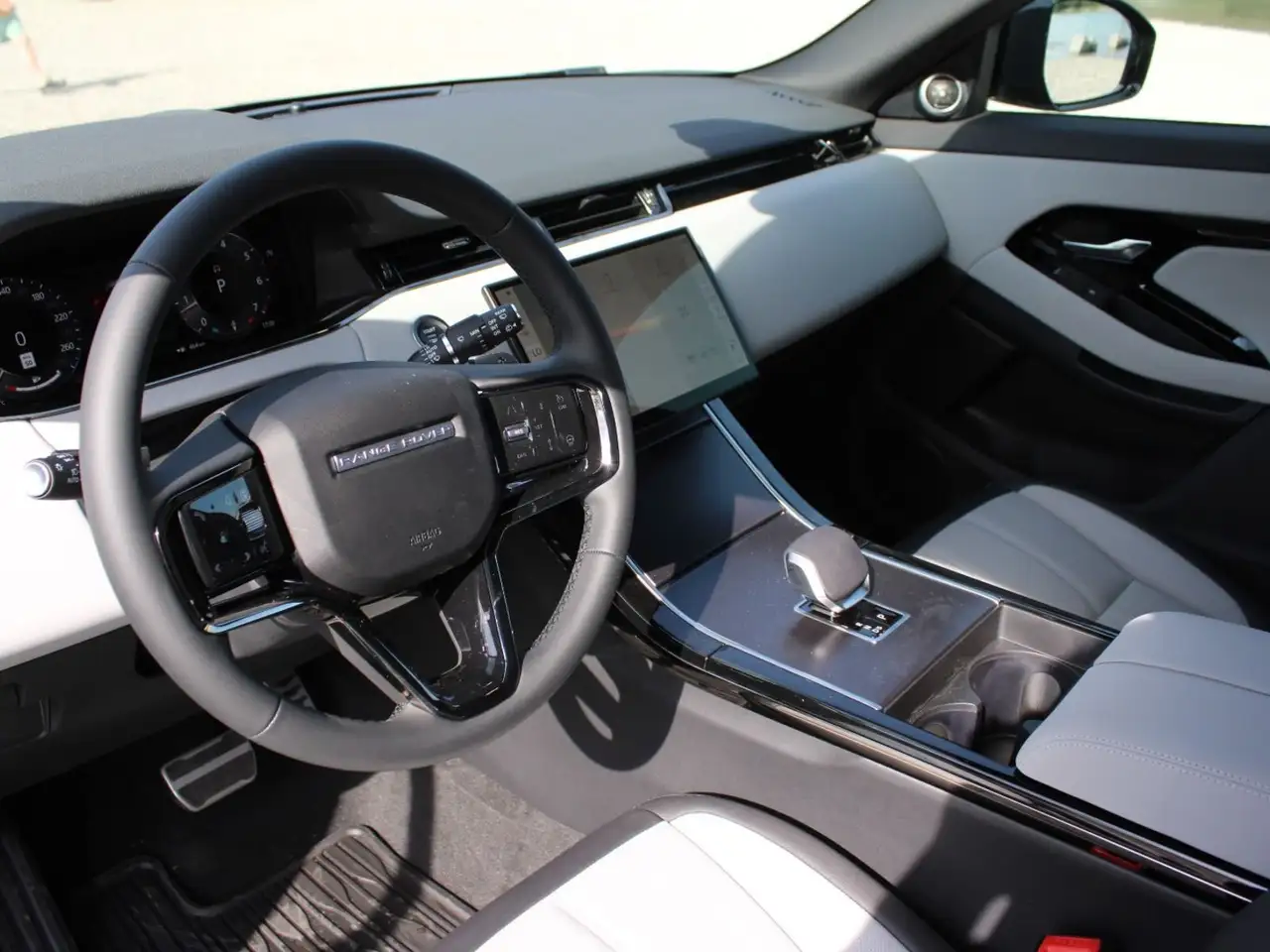 Land Rover Range Rover Evoque снимка Land Rover Range Rover Evoque