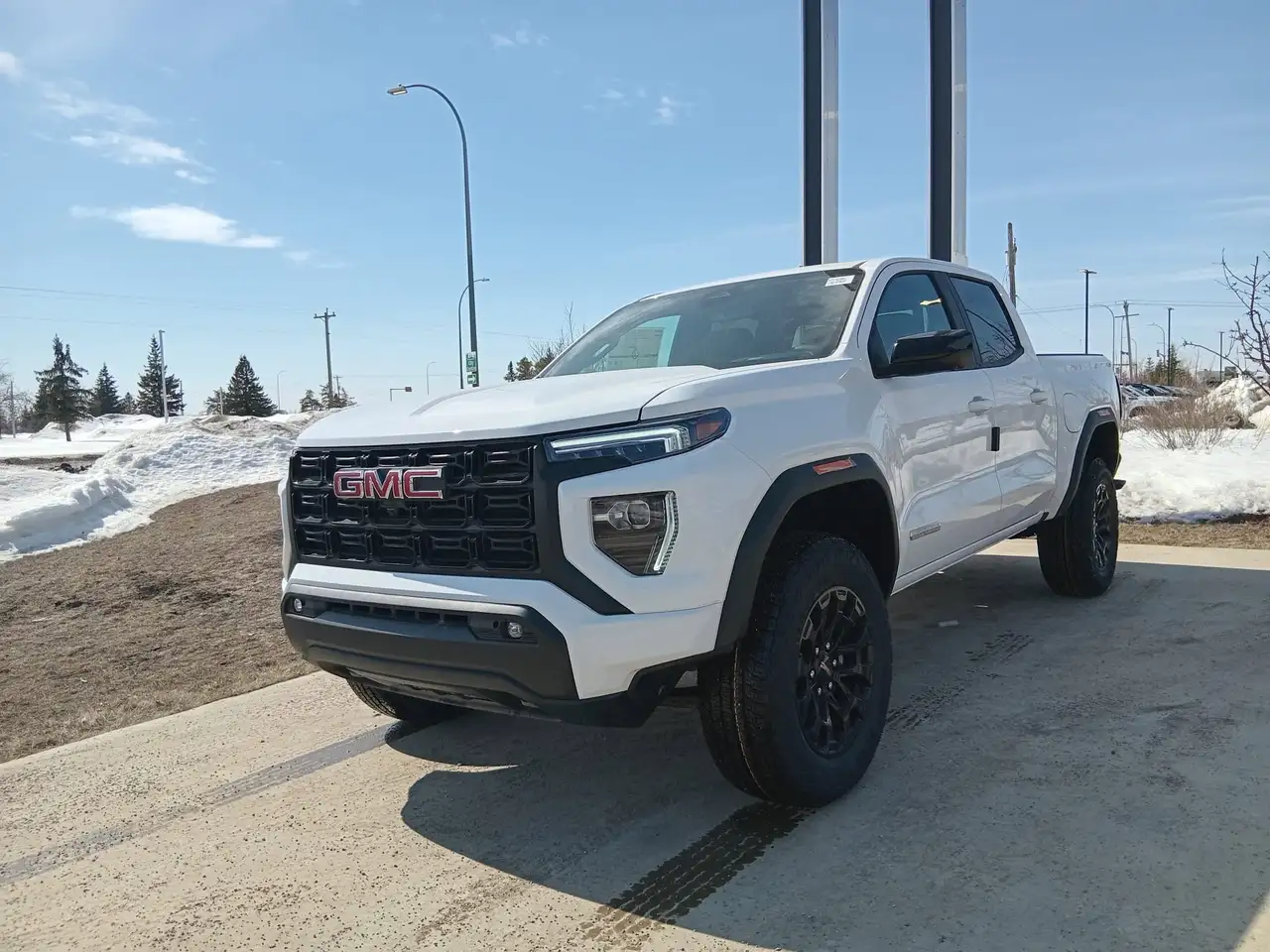 GMC Canyon снимка GMC Canyon
