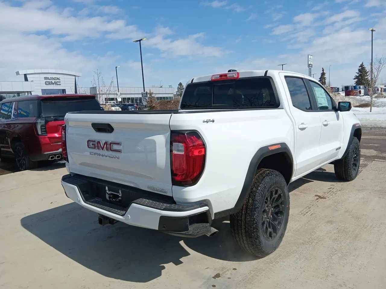 GMC Canyon снимка GMC Canyon