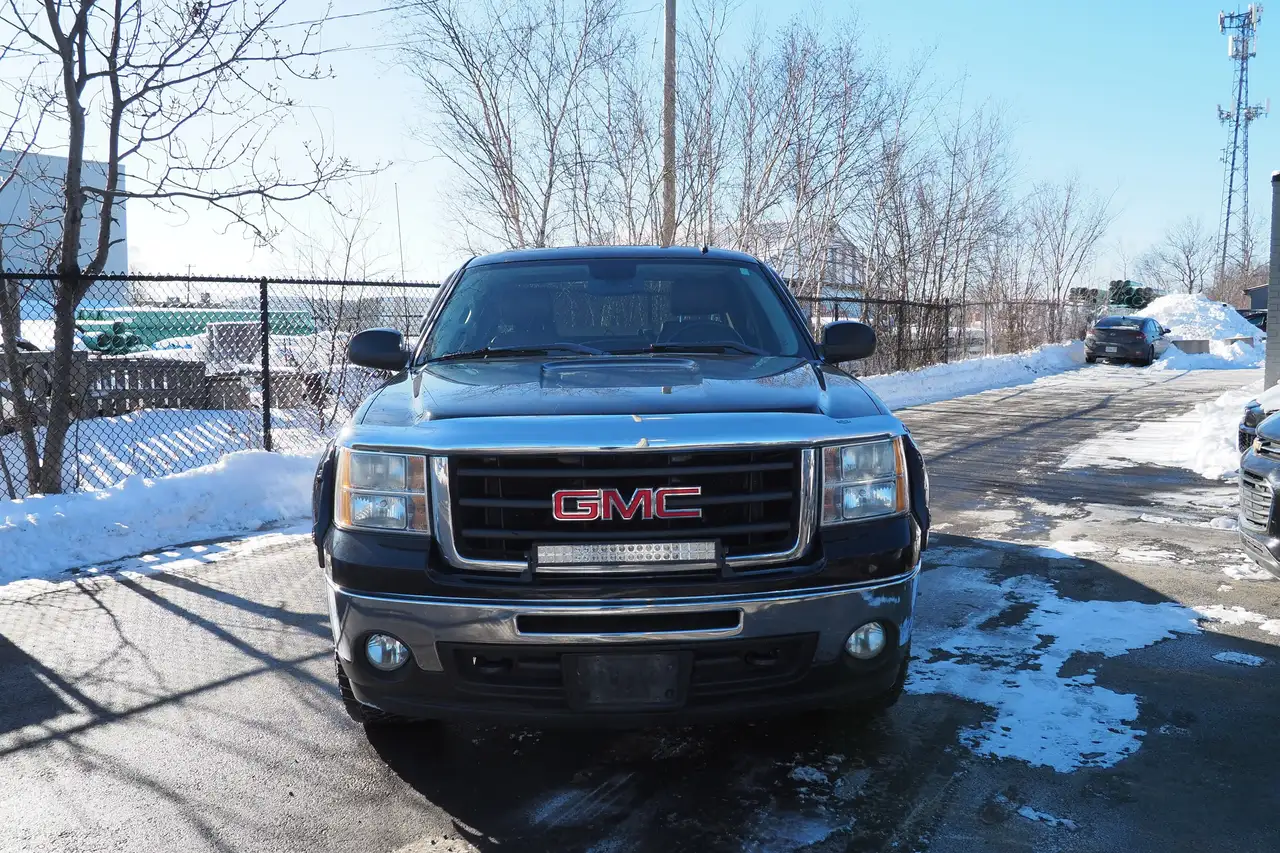 GMC Sierra 1500 photo GMC Sierra 1500