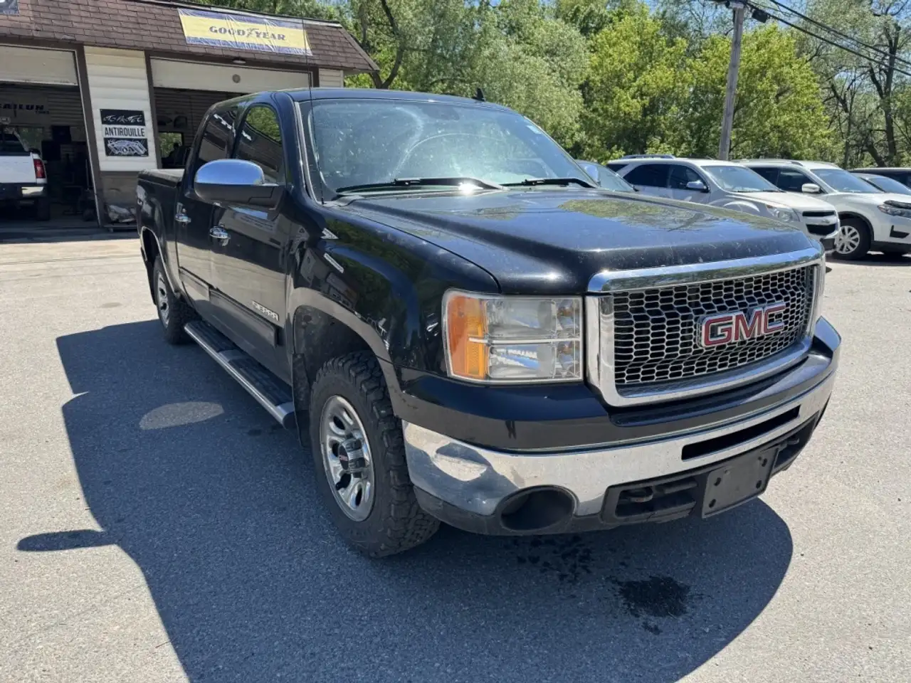 GMC Sierra 1500 photo GMC Sierra 1500