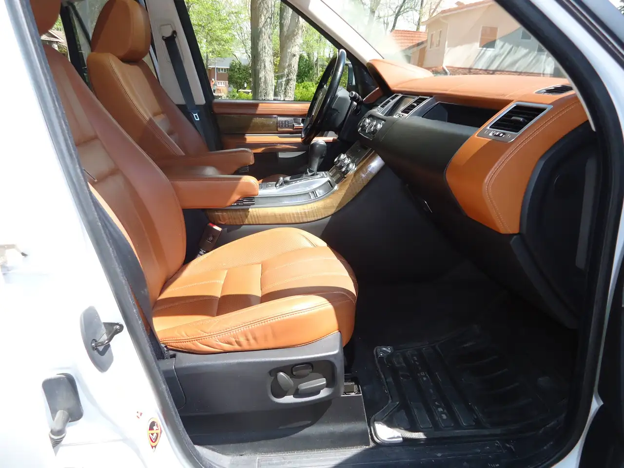 Land Rover Range Rover Sport photo Land Rover Range Rover Sport