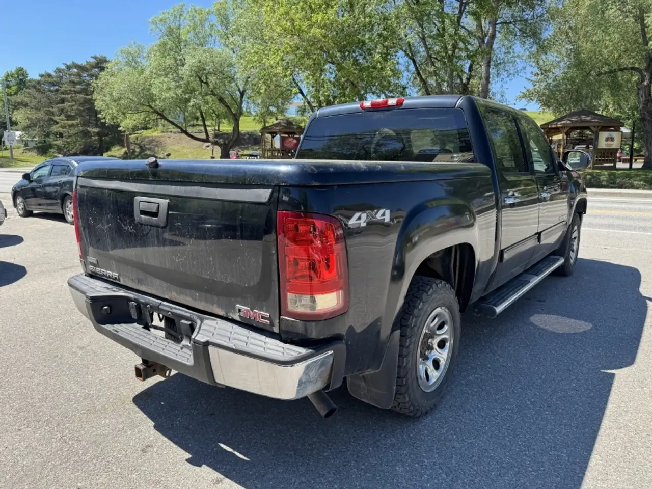 GMC Sierra 1500 photo GMC Sierra 1500