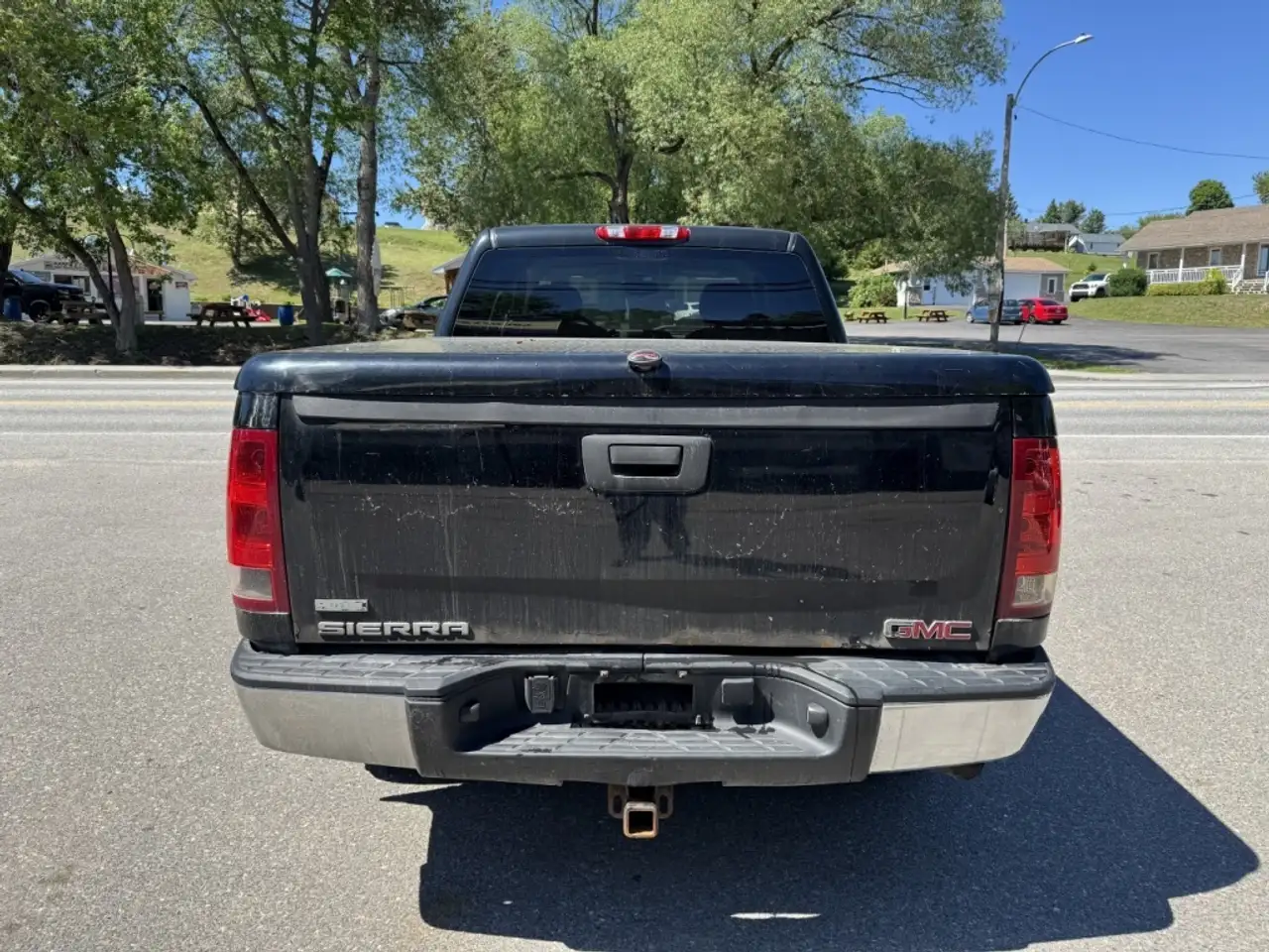 GMC Sierra 1500 photo GMC Sierra 1500