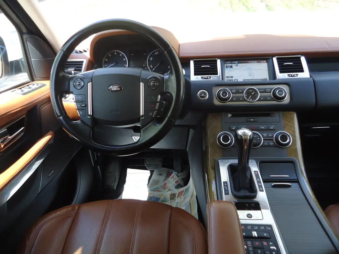 Land Rover Range Rover Sport photo Land Rover Range Rover Sport