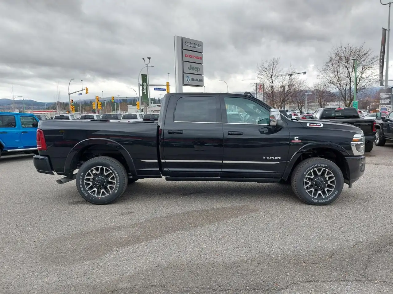 RAM 3500 снимка RAM 3500