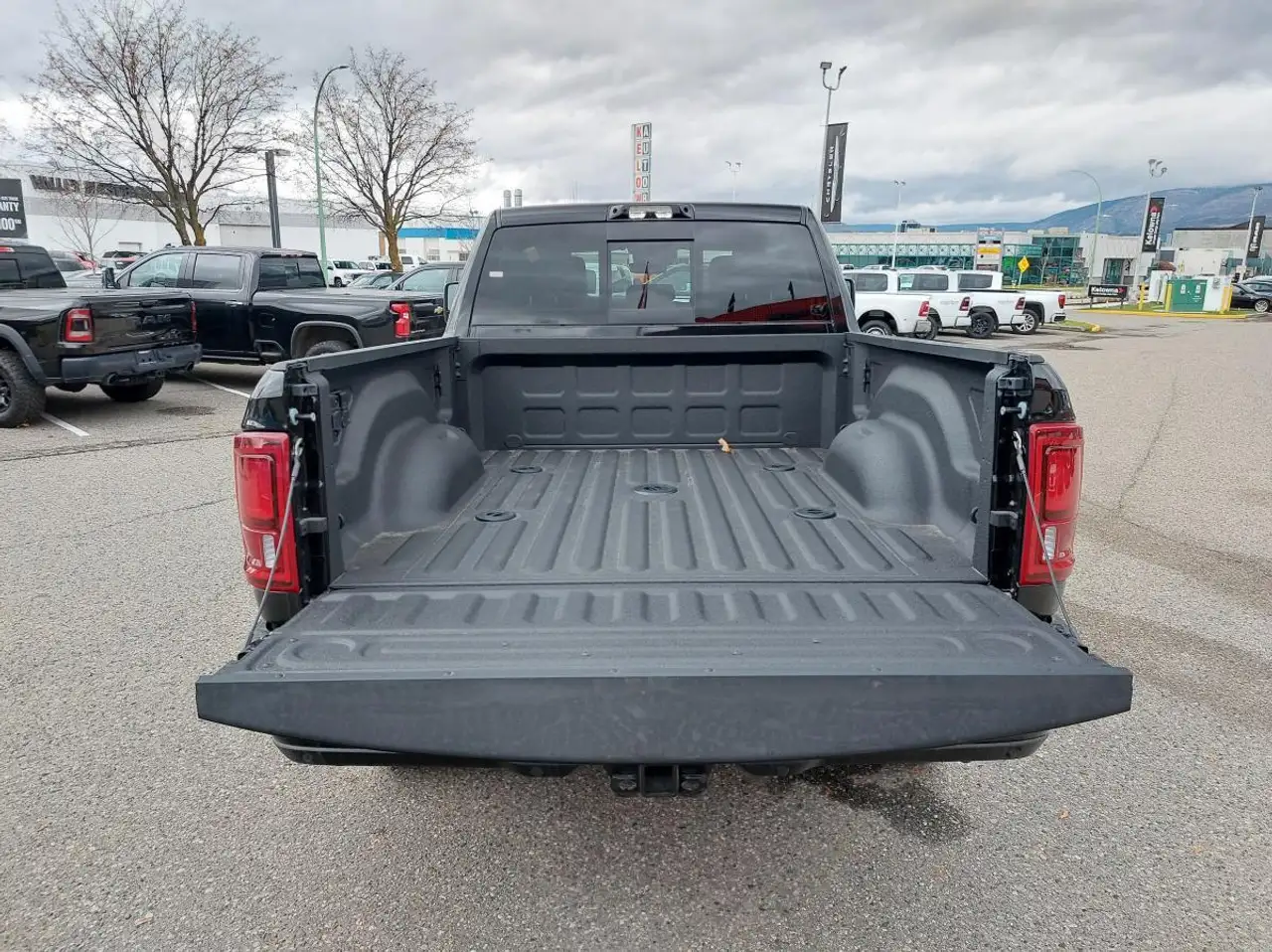 RAM 3500 снимка RAM 3500