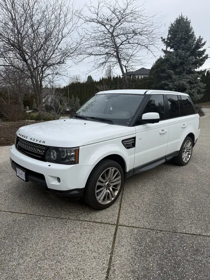 Land Rover Range Rover Sport снимка Land Rover Range Rover Sport