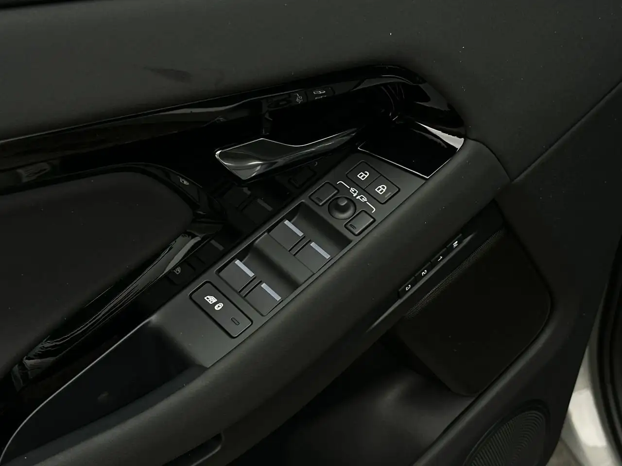 Land Rover Range Rover Evoque снимка Land Rover Range Rover Evoque