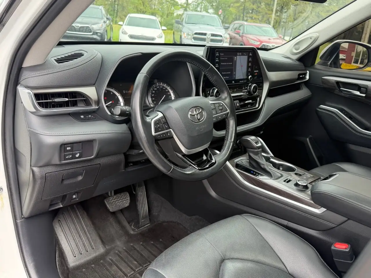 Toyota Highlander снимка Toyota Highlander