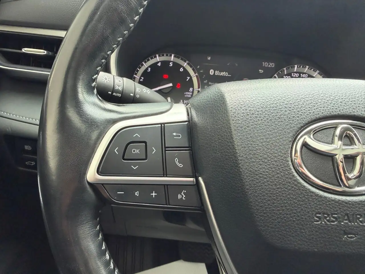 Toyota Highlander снимка Toyota Highlander