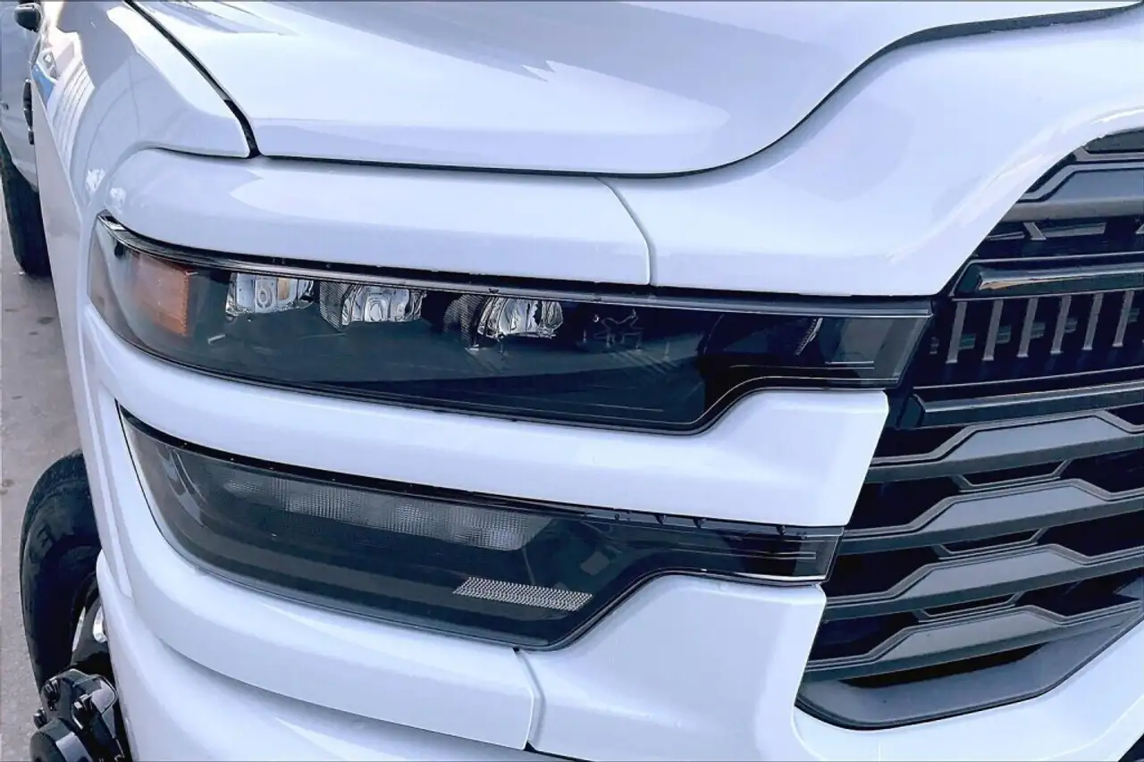 RAM 3500 снимка RAM 3500