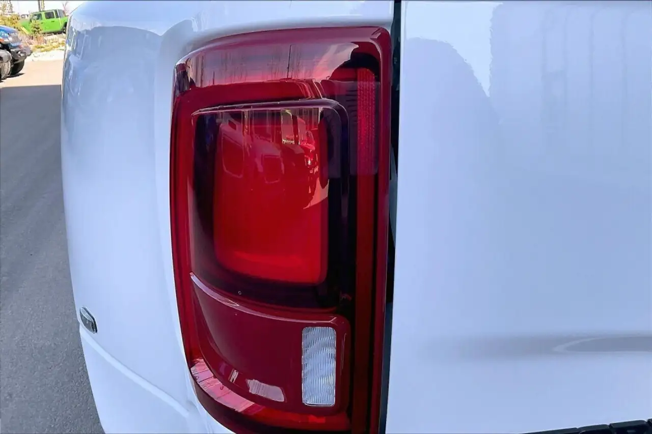 RAM 3500 снимка RAM 3500