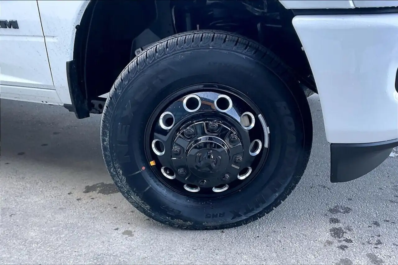 RAM 3500 снимка RAM 3500