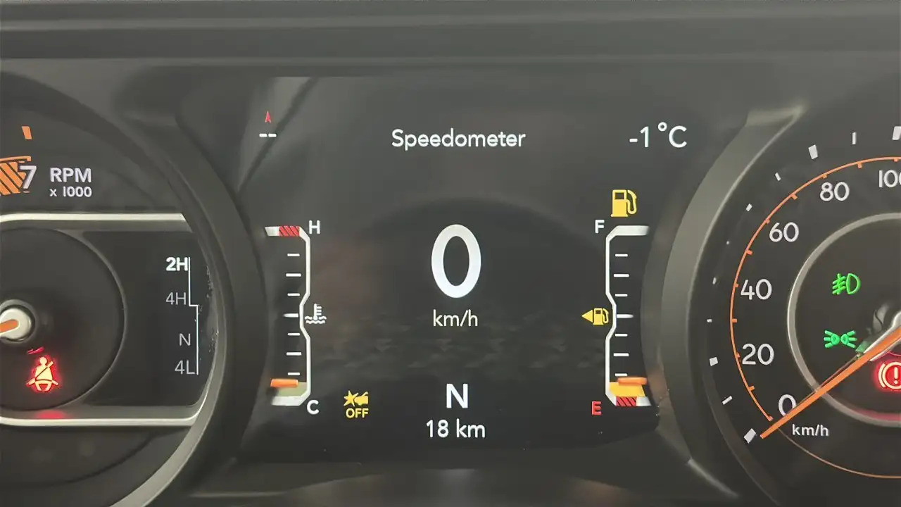 Jeep Wrangler снимка Jeep Wrangler