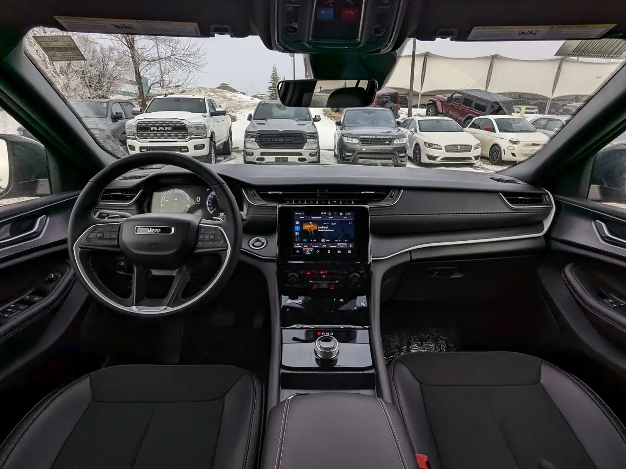 Jeep Grand Cherokee снимка Jeep Grand Cherokee