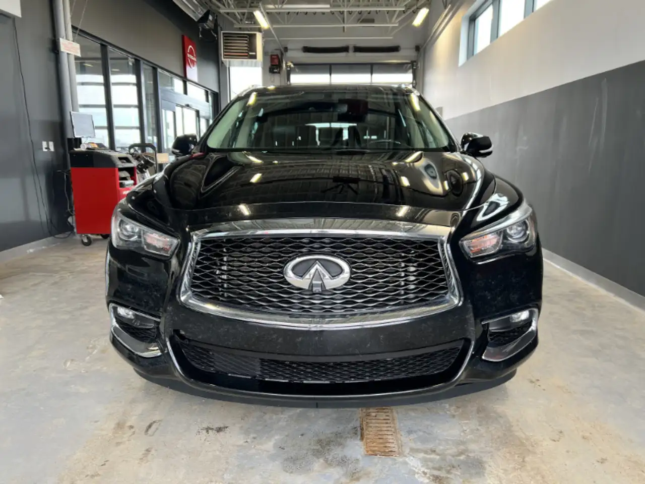 Infiniti QX60 снимка Infiniti QX60