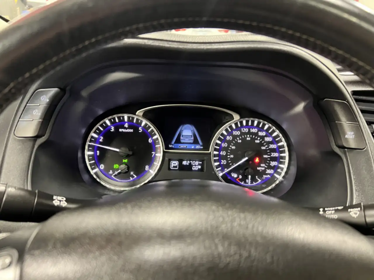Infiniti QX60 снимка Infiniti QX60