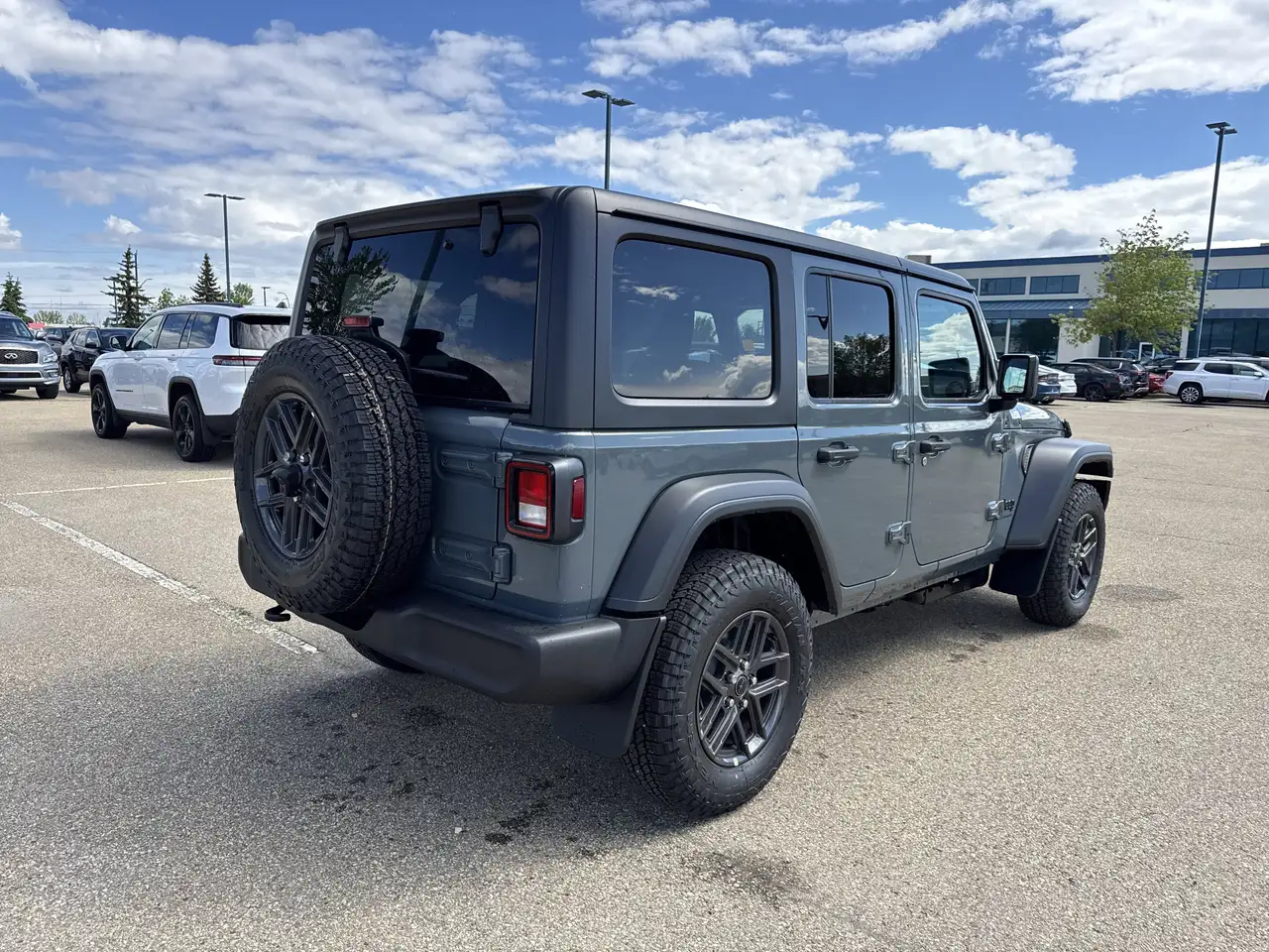 Jeep Wrangler photo Jeep Wrangler