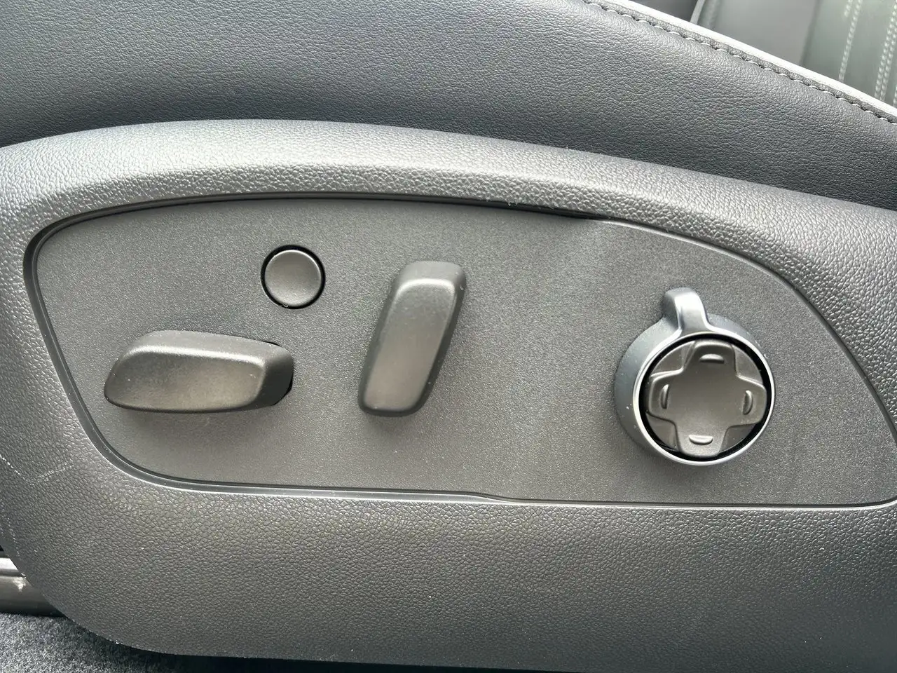 Buick Enclave снимка Buick Enclave