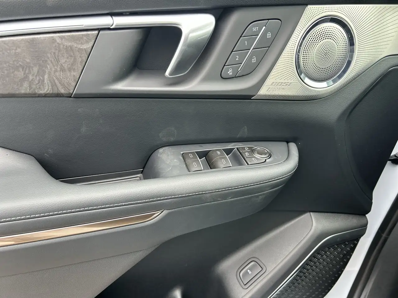 Buick Enclave снимка Buick Enclave