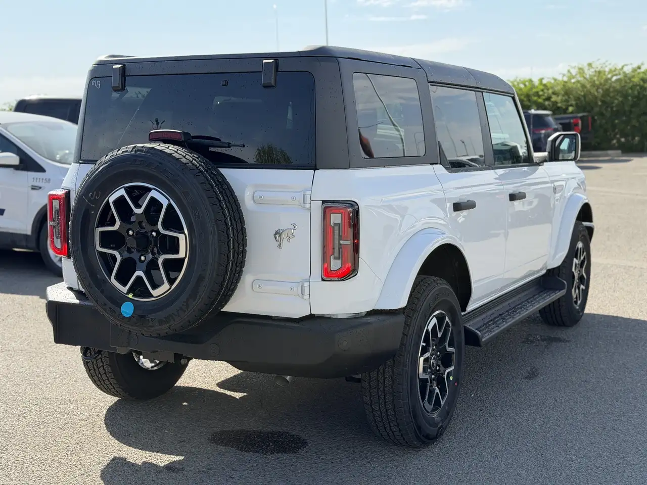 Ford Bronco photo Ford Bronco
