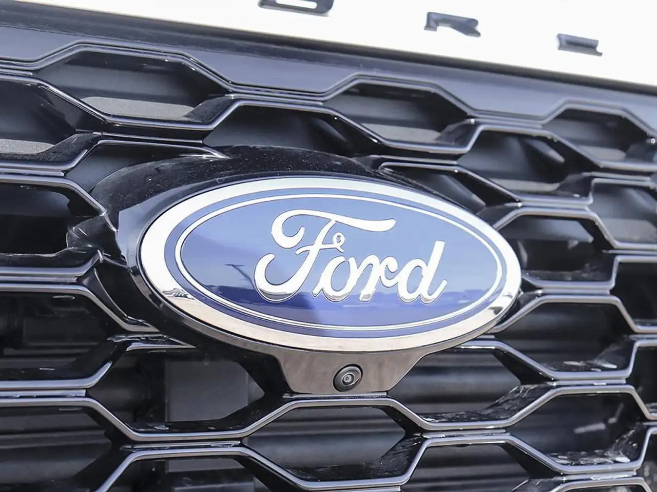 Ford Explorer photo Ford Explorer
