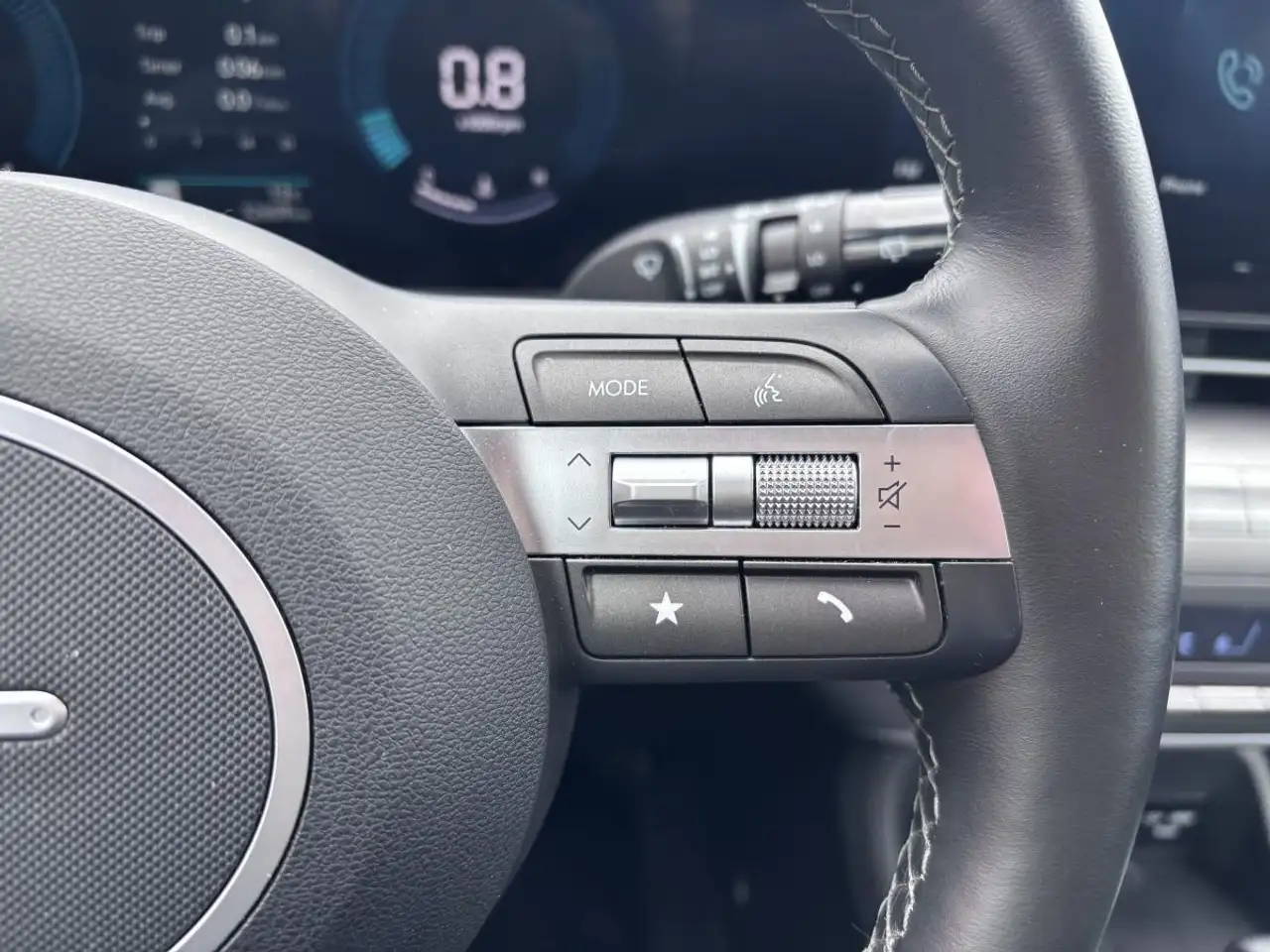 Hyundai KONA снимка Hyundai KONA