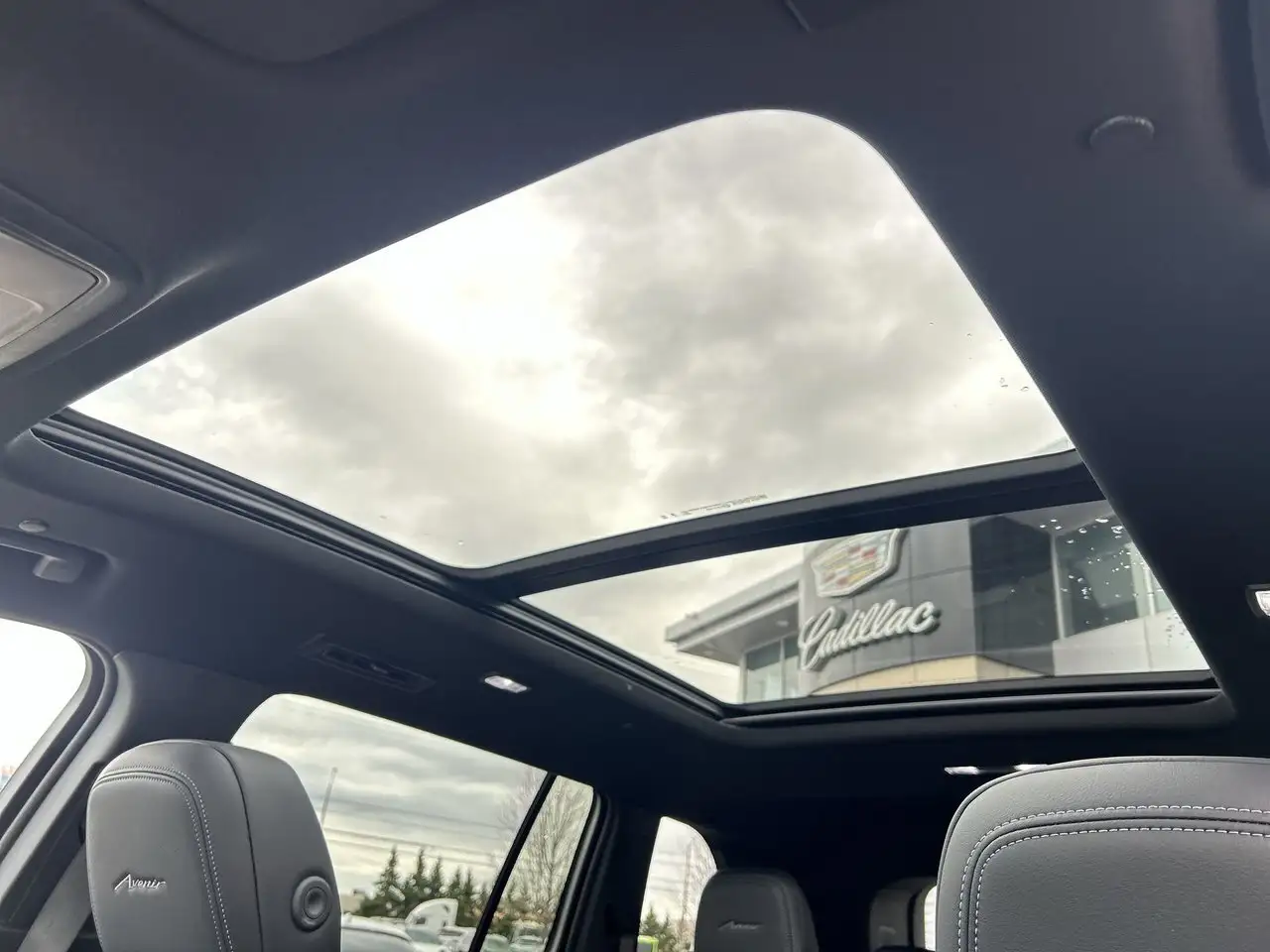 Buick Enclave снимка Buick Enclave