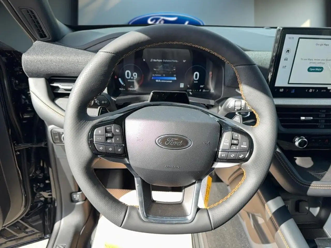 Ford Explorer снимка Ford Explorer