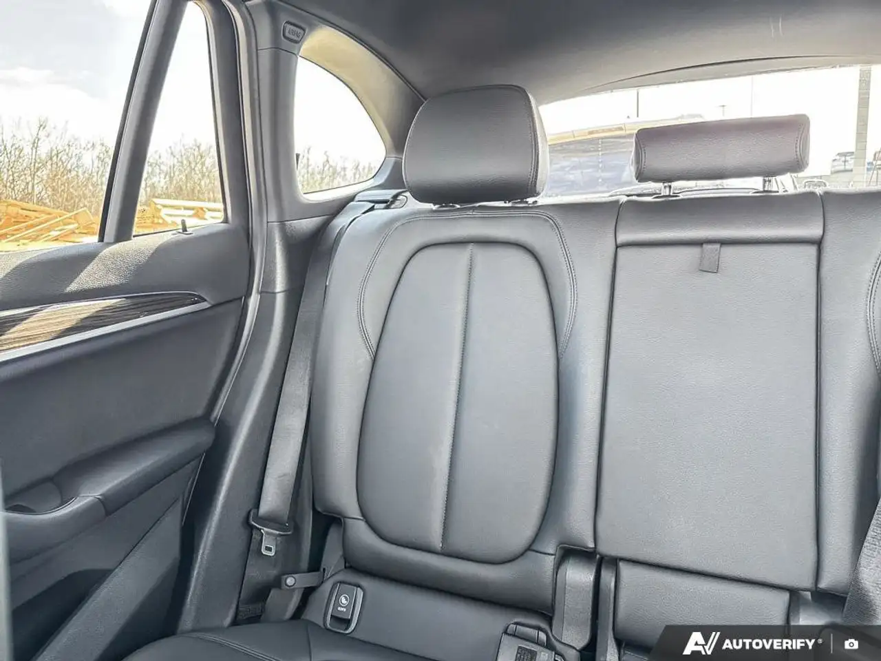 BMW X1 снимка BMW X1