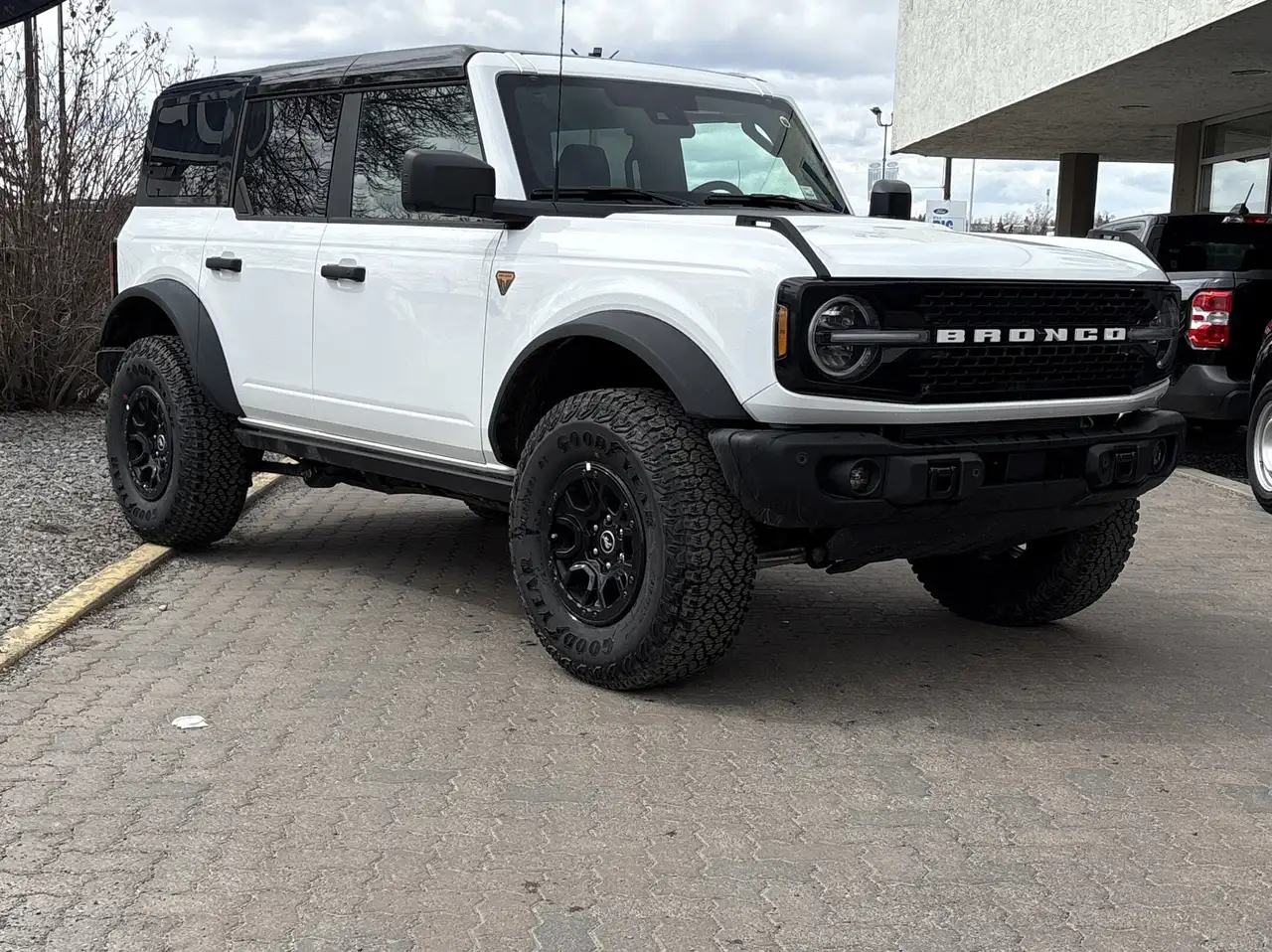 Ford Bronco снимка Ford Bronco
