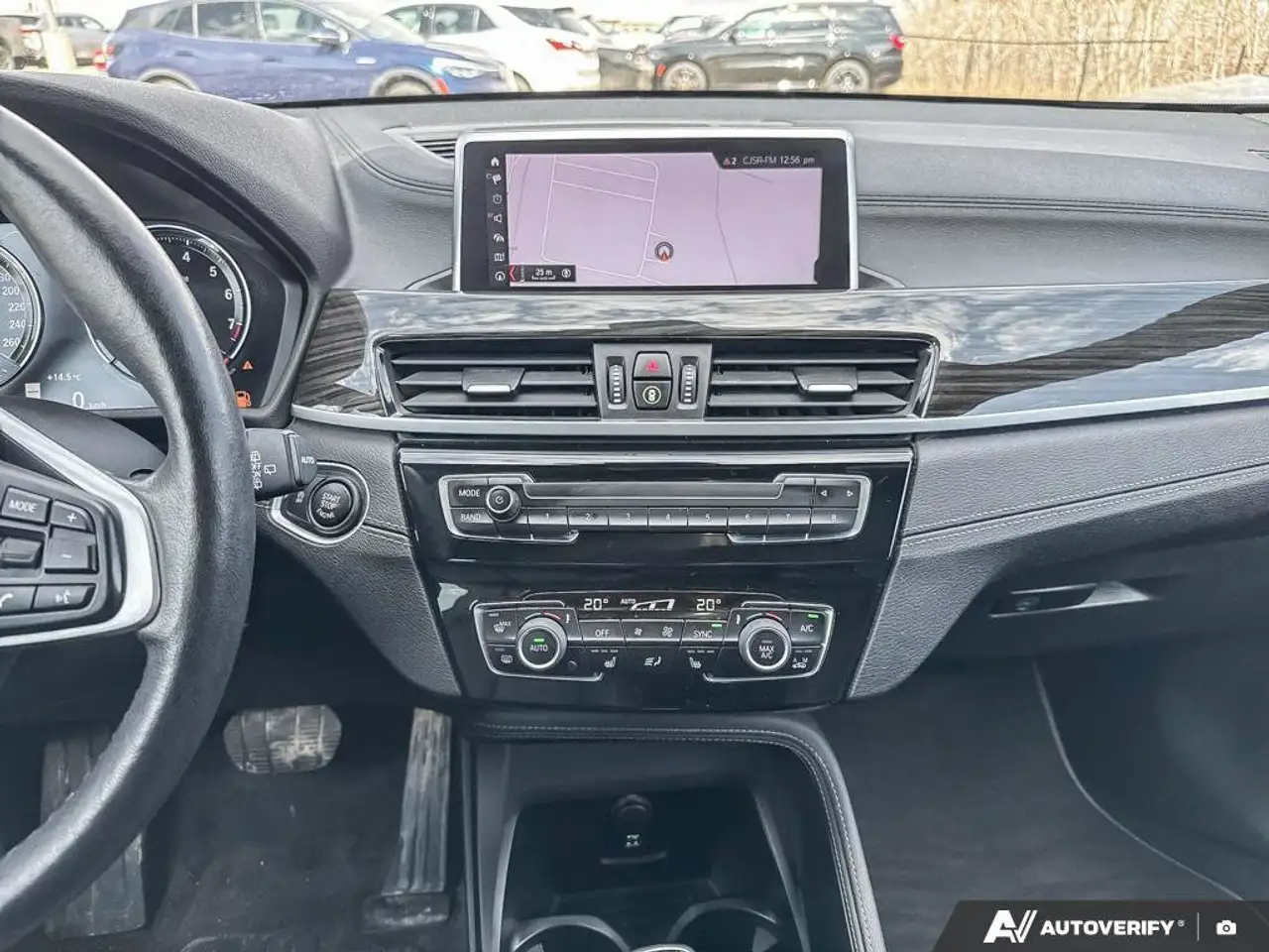 BMW X1 снимка BMW X1
