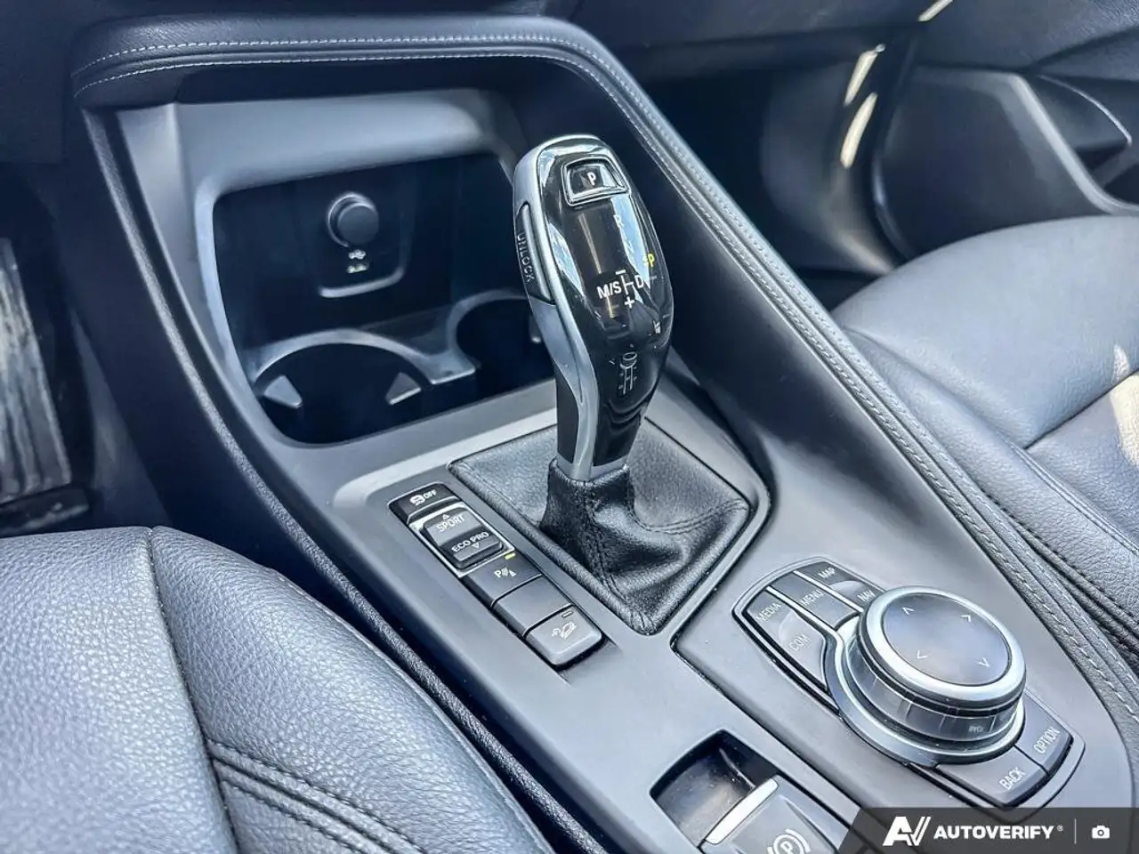 BMW X1 снимка BMW X1