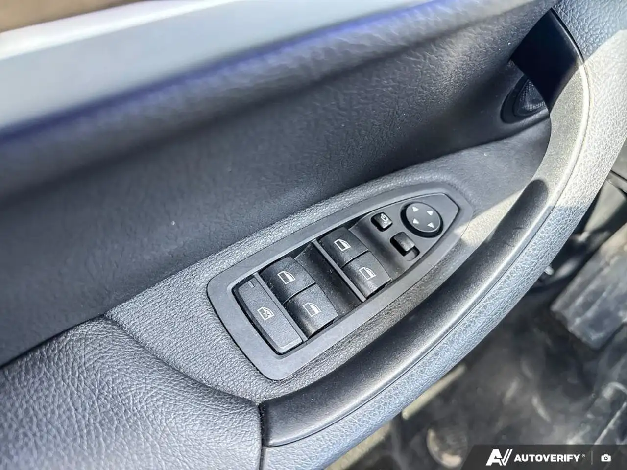 BMW X1 снимка BMW X1