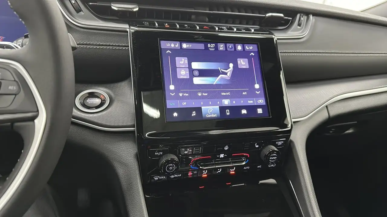 Jeep Grand Cherokee снимка Jeep Grand Cherokee