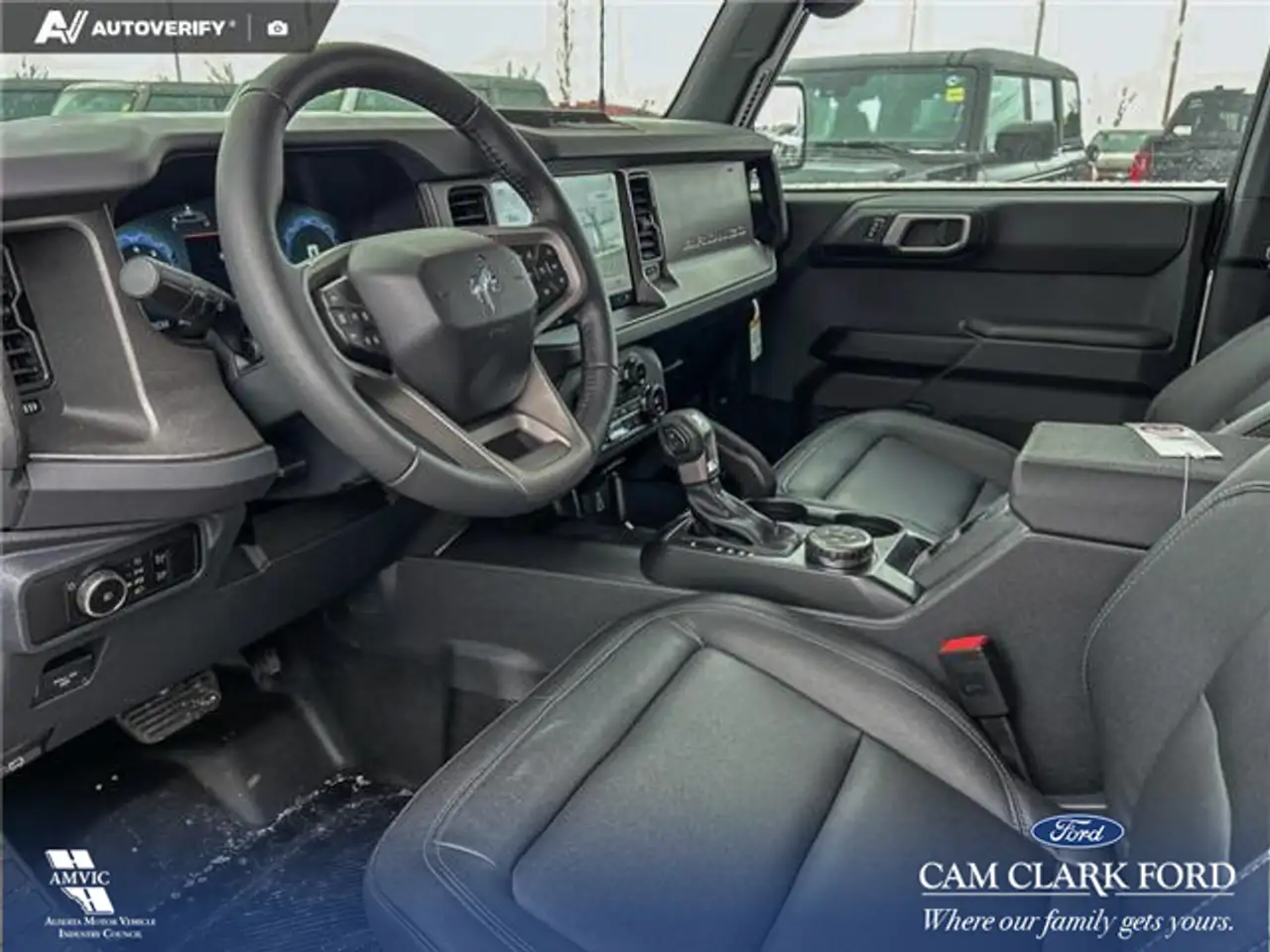 Ford Bronco снимка Ford Bronco