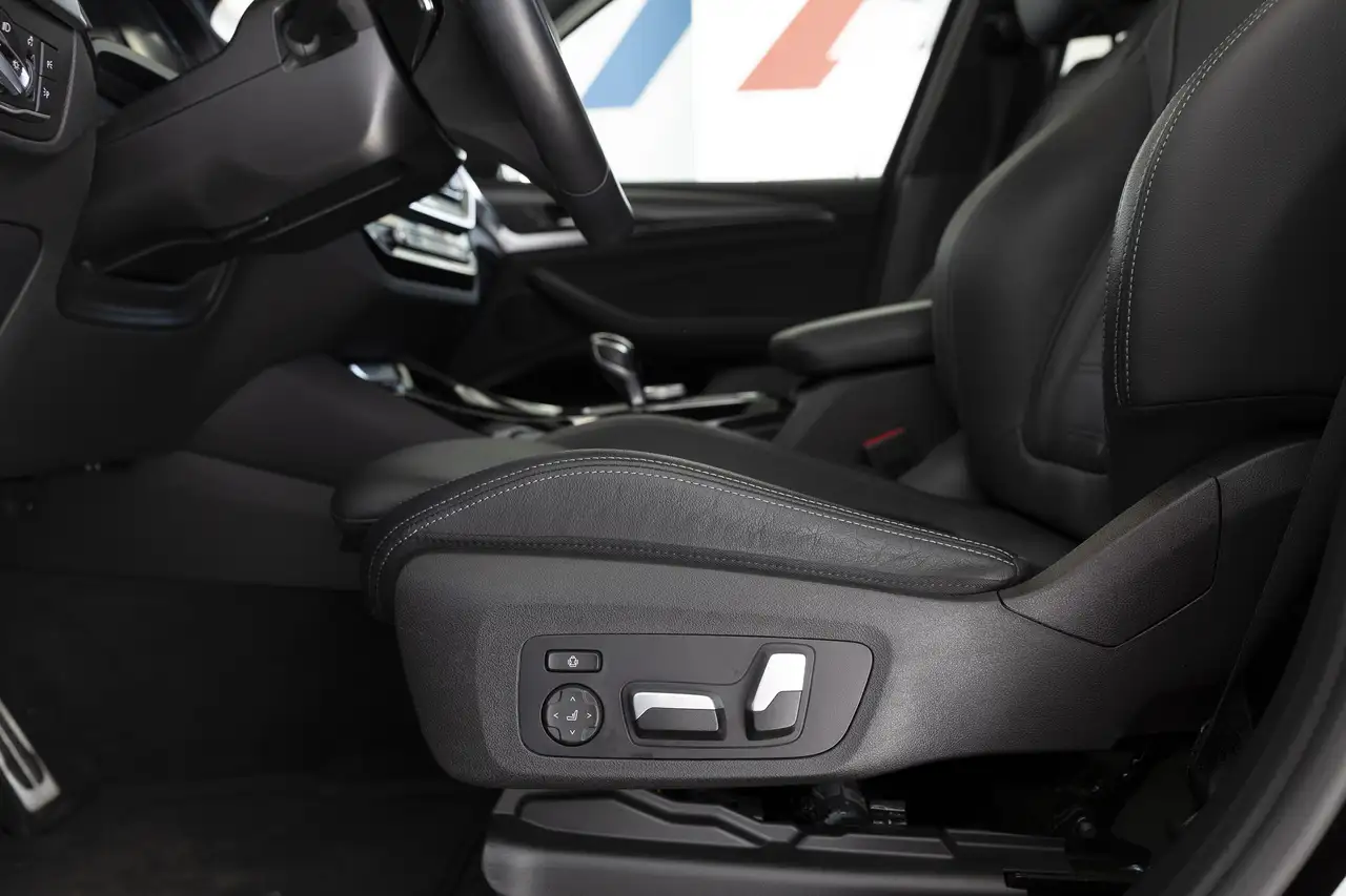 BMW X3 снимка BMW X3