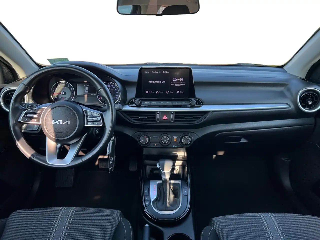Kia Forte снимка Kia Forte