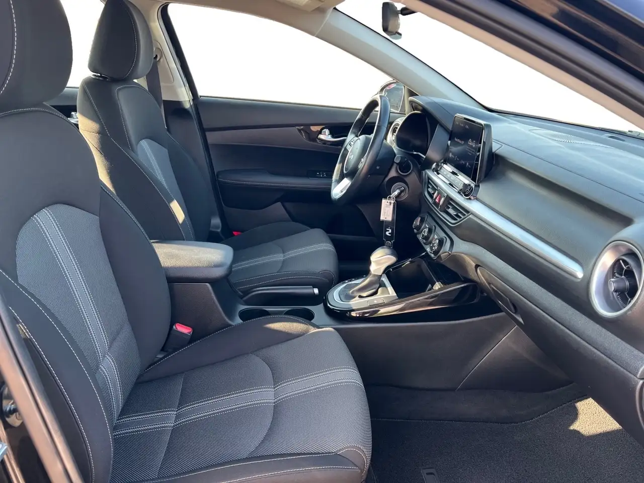 Kia Forte снимка Kia Forte